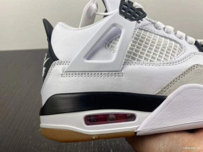 4 SB Jordan DR5415-100 x Nike Air 0902